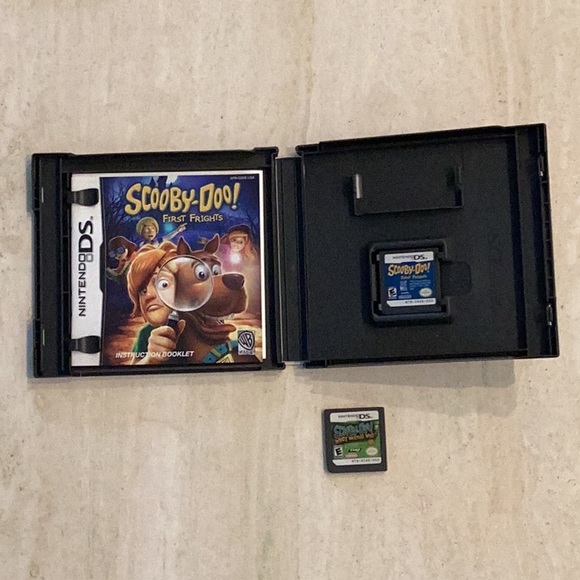 Scooby-Doo First Frights Nintendo DS Game & Who’s Watching Who Nintendo DS Games - Picture 3 of 11